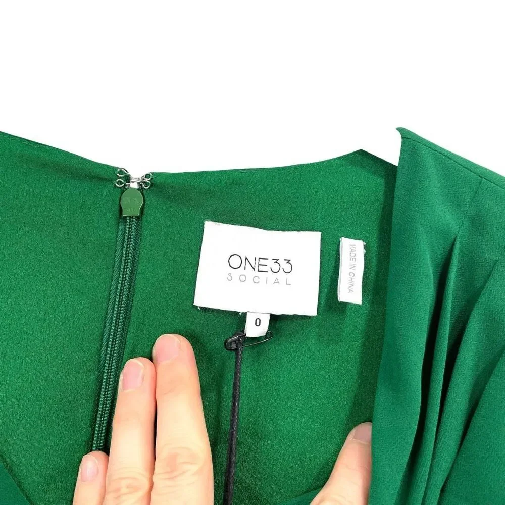 NEW‎ ONE33 SOCIAL The Fiona criss cross front Mini Dress Size 0  forest green